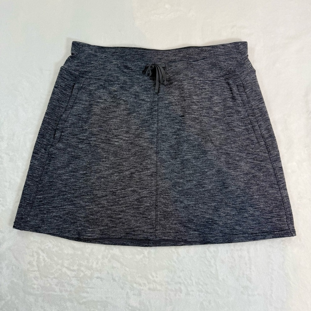 Kuhl Womens Medium Skort Harmony Gray Knit Hiking Skirt Attached Short 6315